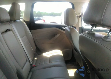 2015 Ford Escape Titanium z USA, uszkodzony, nr VIN 1FMCU0JX7FUC85628